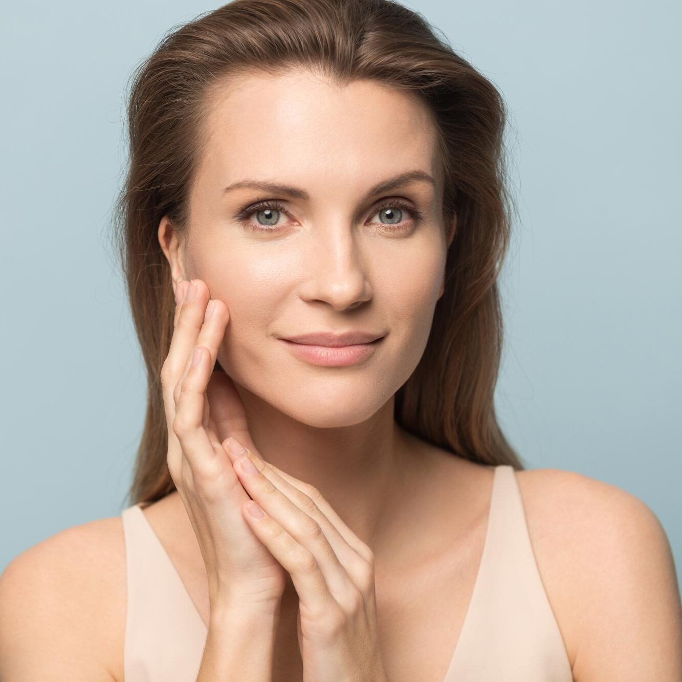 Woman thrilled with her new Facelift Surgery in NYC