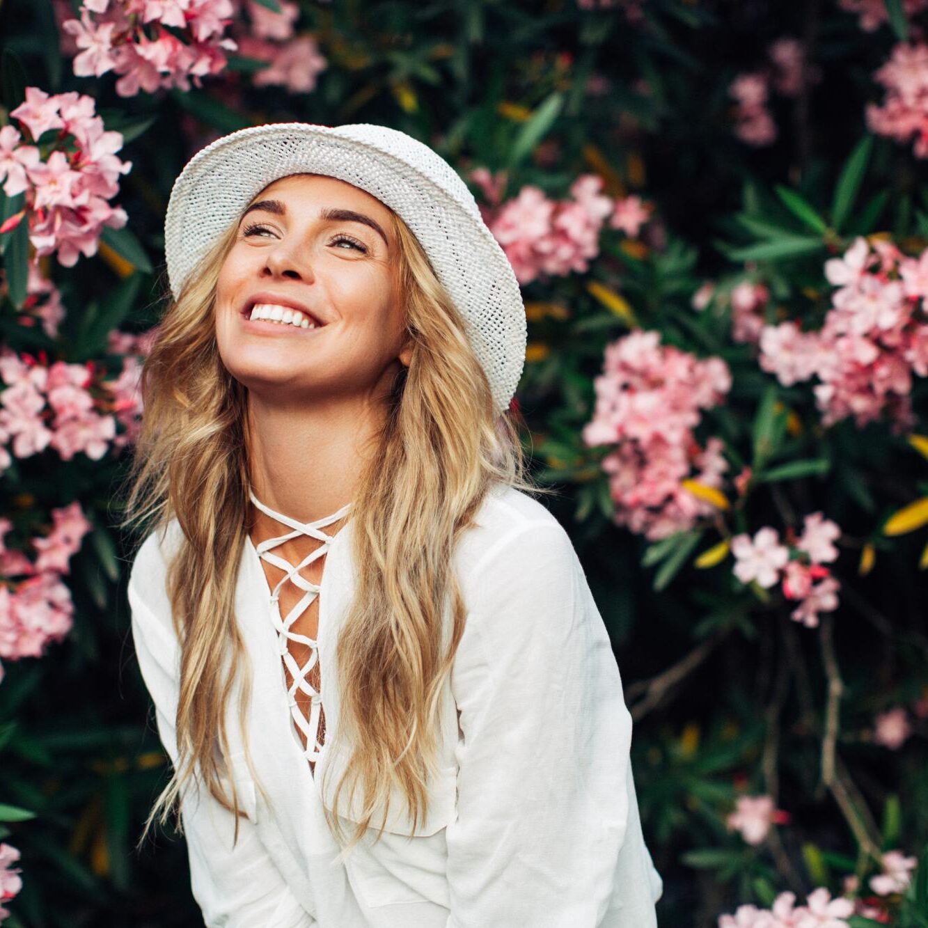 Woman Smiling Flowers-926790774 Woman Smiling Flowers-926790774