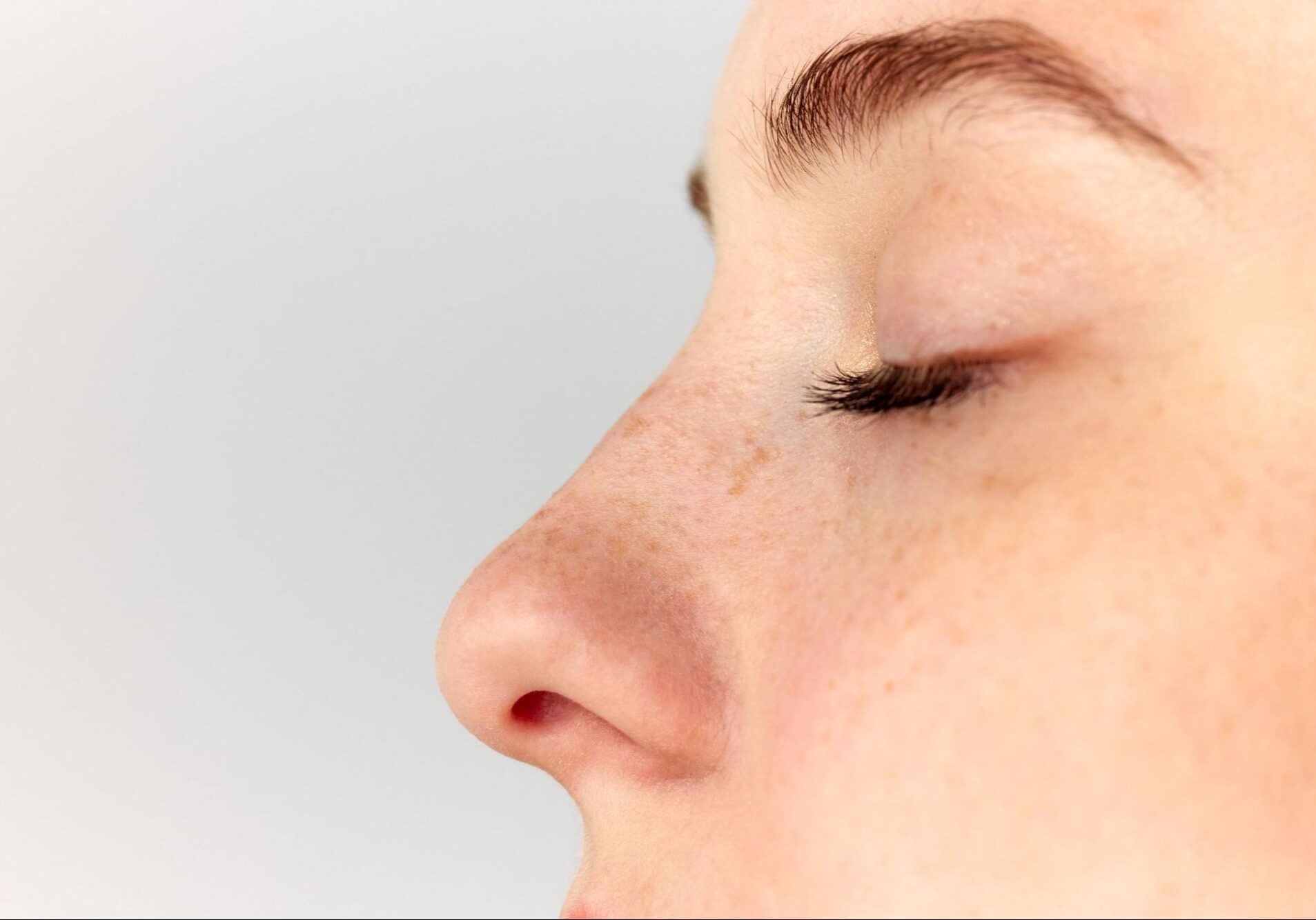 How Rhinoplasty and Sinus Surgery Work Together To Resolve Sinus Blockages